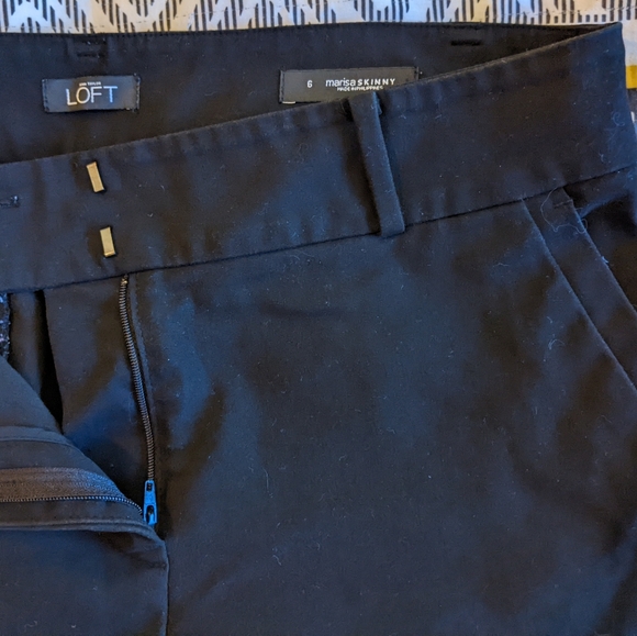 Black Essential Marisa Skinny Ankle pants - Picture 2 of 2